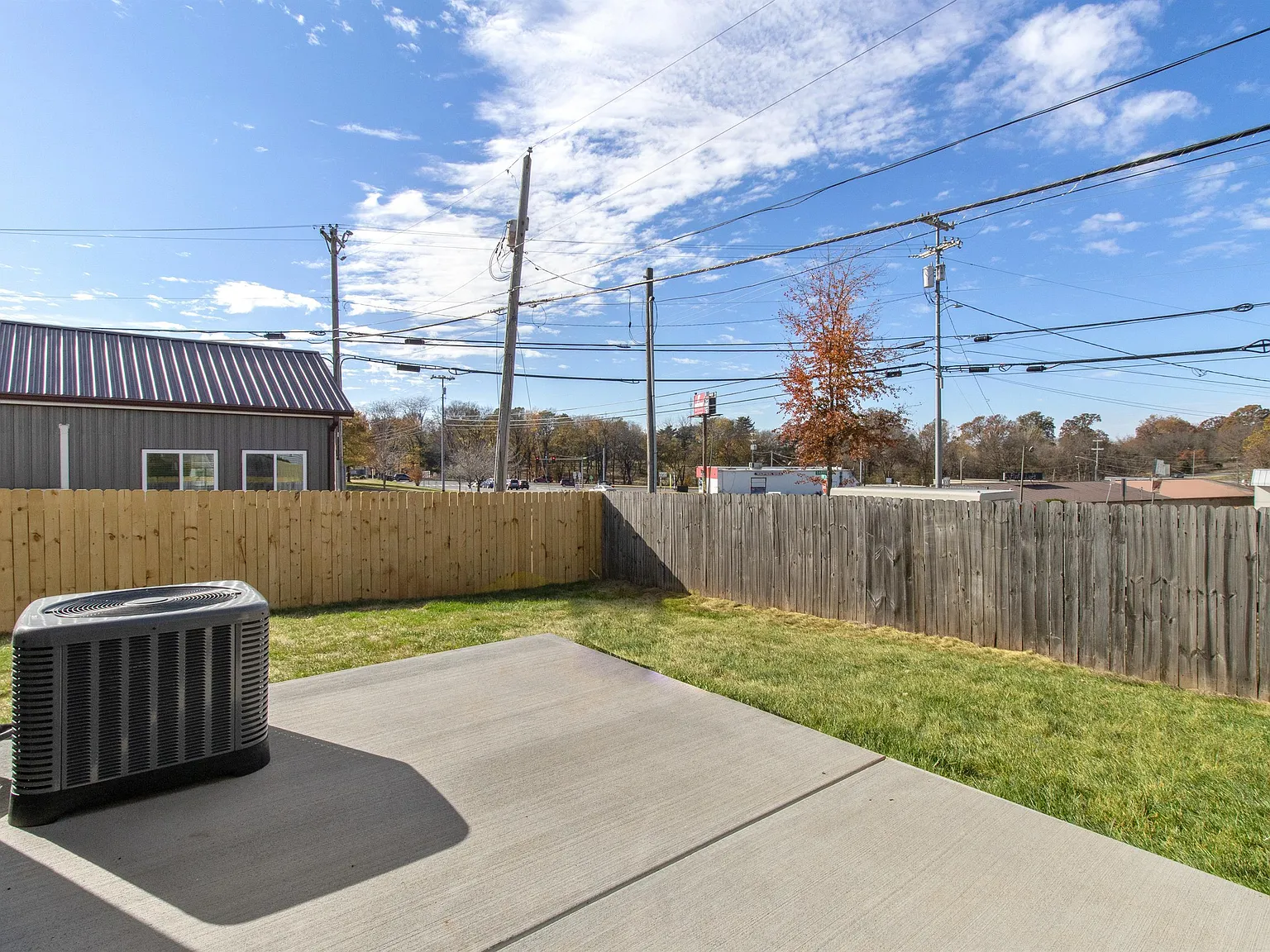 203 Copeland Rd — Photo 2