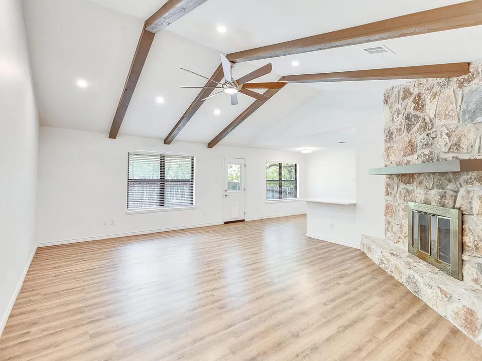1410 Vista Ridge Cv
