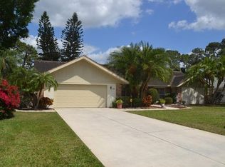 7809 Broadmoor Pines Blvd, Sarasota, FL 34243