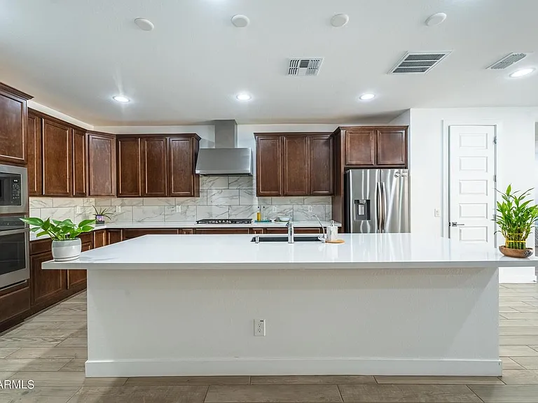 7022 W Maya Way — Photo 4