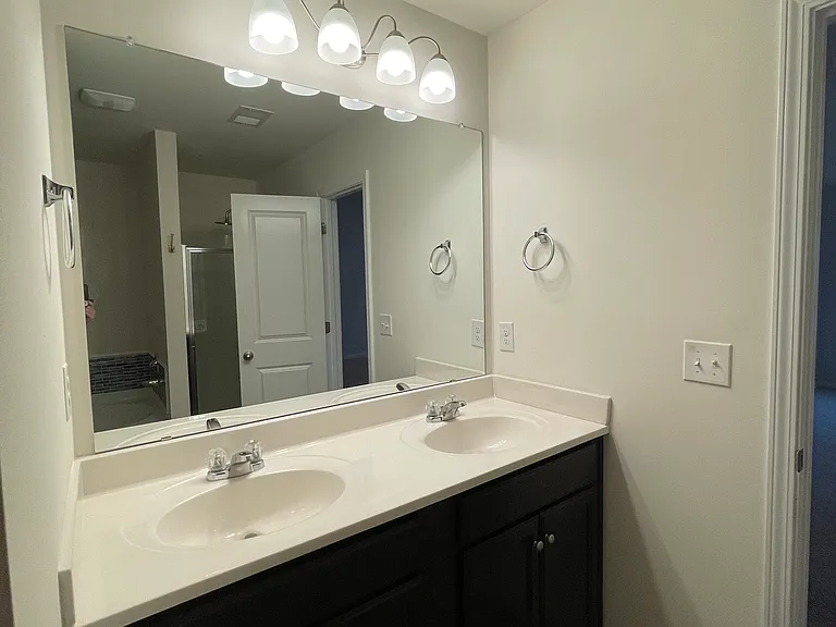 918 Rockleigh Dr — Photo 34
