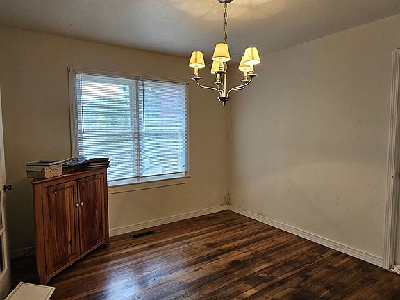 5th image of 75 Pressley Ln