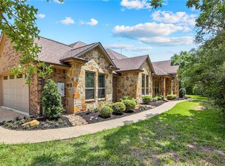 17899 Saddle Creek Dr, College Station, TX 77845