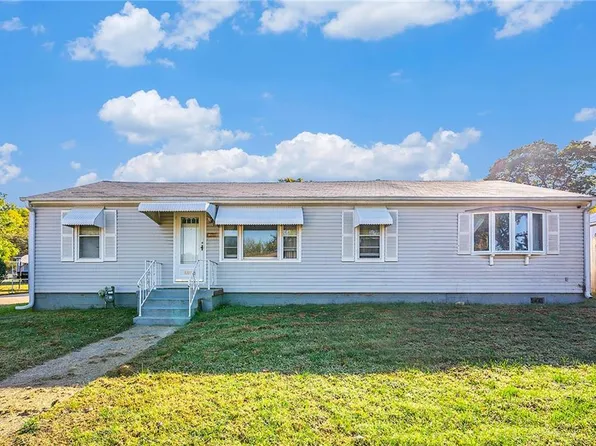 6807 Mack St, Saint Joseph, MO 64504