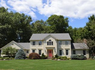 7112 Kate Dr, Hudson, OH
