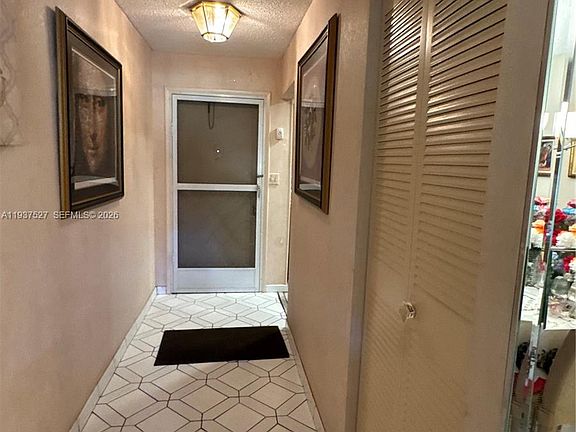 5th image of 6080 NW 44th St APT 107