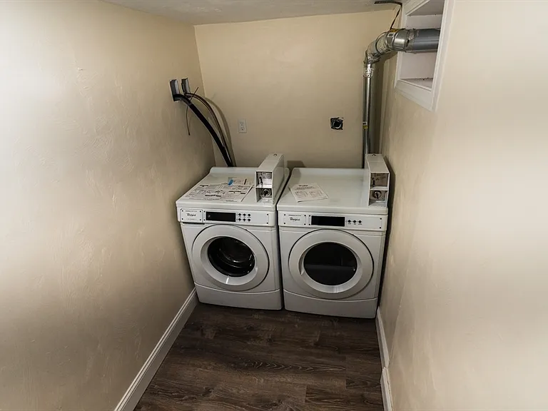 340 E Main St #2 — Photo 18