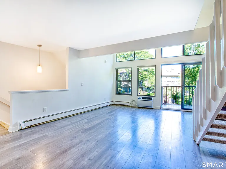 1465 E Putnam Ave #327 — Photo 6