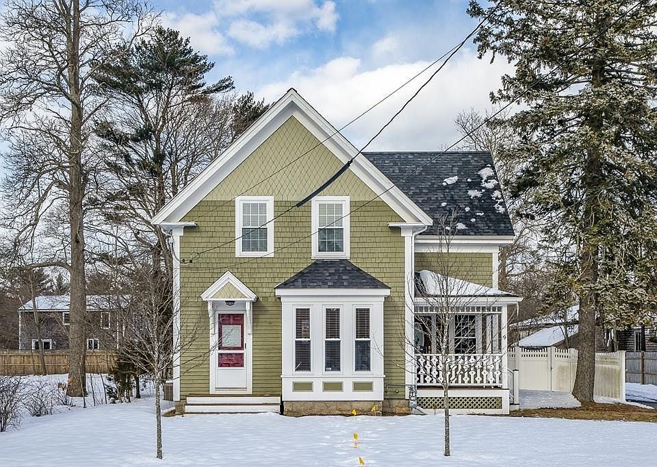 9 Pembroke St, Kingston, MA 02364 | Zillow