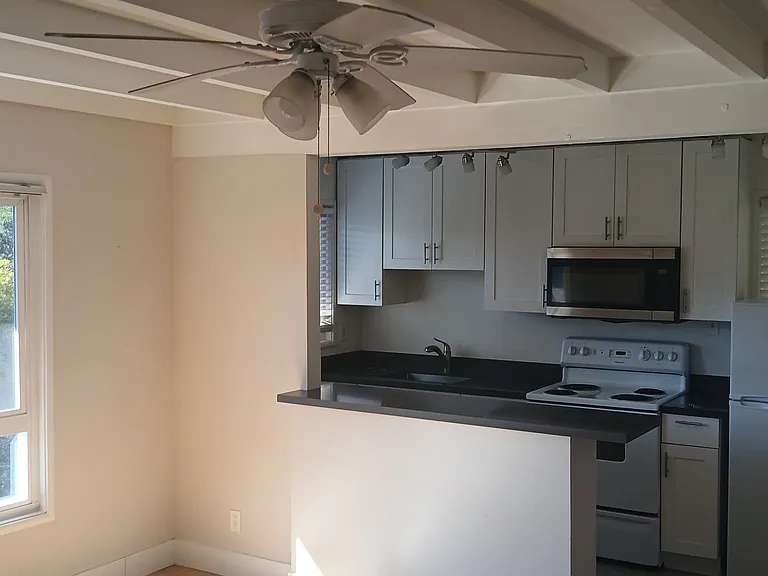 17 Merrydale Rd #5 — Photo 3