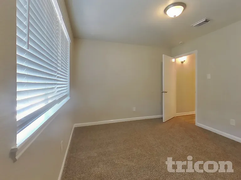 15802 Echo Canyon Dr — Photo 11