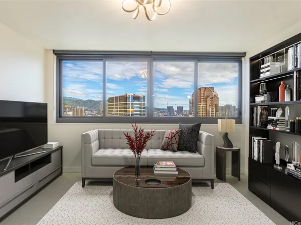 600 Queen St APT 3507, Honolulu, HI 96813