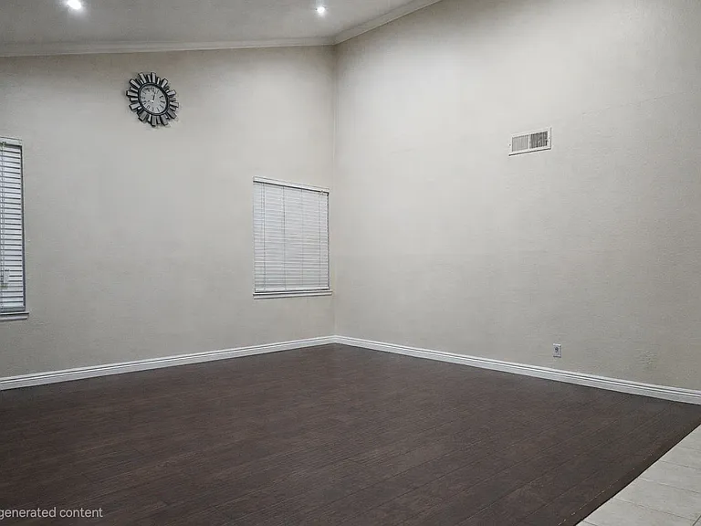 8646 Andromeda Rd — Photo 2
