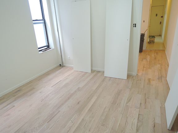 4th image of 3130 34th St