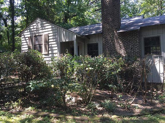 2nd image of 405 Jackson Ave W