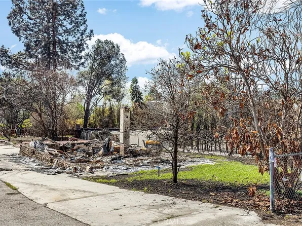 678 E Pine St #17, Altadena, CA 91001