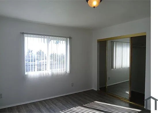 214 E Hyde Park Blvd #2 — Photo 11