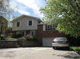 934 Rolling Meadows Dr, Greensburg, PA
