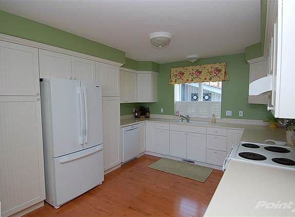 4th image of 7800 W Forest Dr