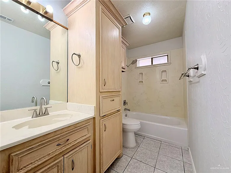 2505 W Sandpiper Ave — Photo 16