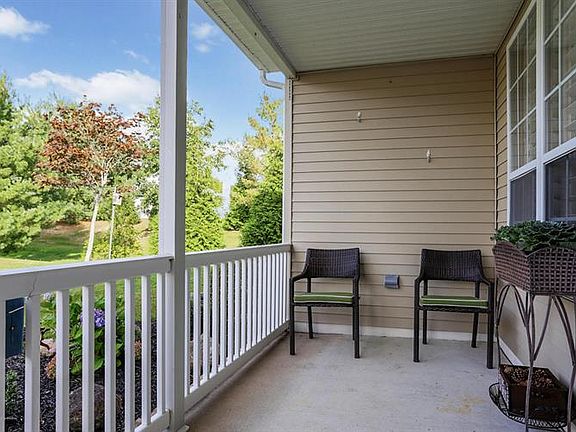 5th image of 23 Deerchase Ln #100C