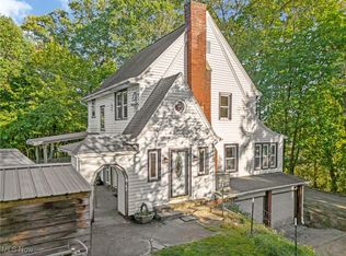 2366 Waynesburg Dr SE, Canton, OH