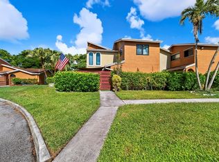 8009 NW 71st Ct, Tamarac, FL 33321