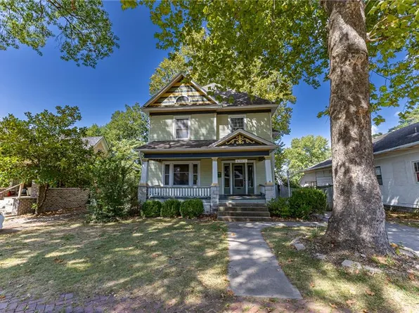 504 W 1st St, Pittsburg, KS 66762
