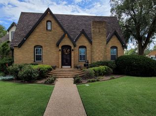 300 NE Alpine Dr, Plainview, TX 79072