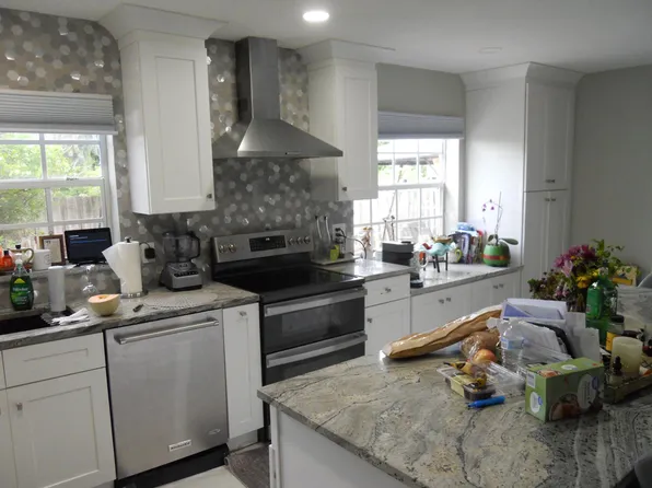 2755 NW 84th Avenue, Coral Springs, FL 33065