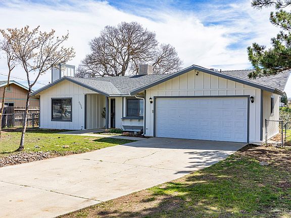 2nd image of 22920 Monroe Ln