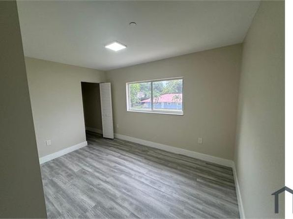 147 NW 61st St #1