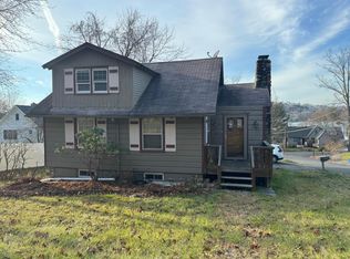 13 Log Cabin Ter, Sparta, NJ 07871