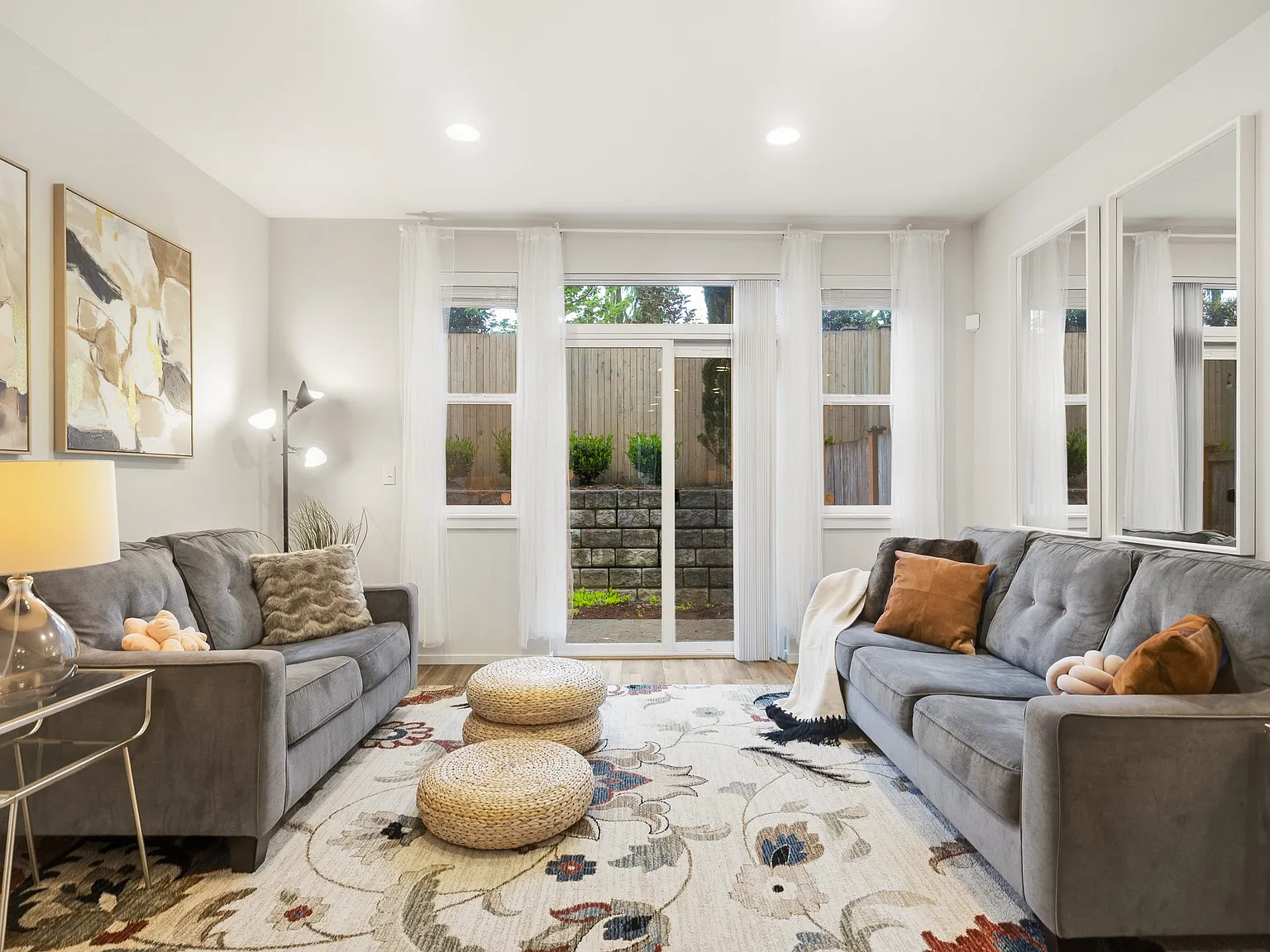 2 bed, 1225 sqft, $2,700 — Photo 4