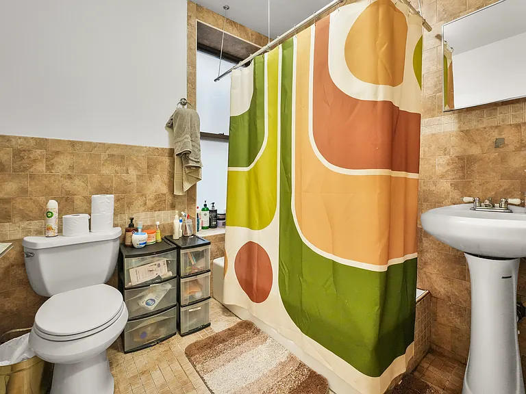 851 Hart St #1A — Photo 16