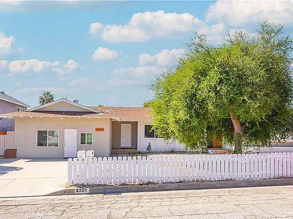 2nd image of 2223 Mesquite Dr #C