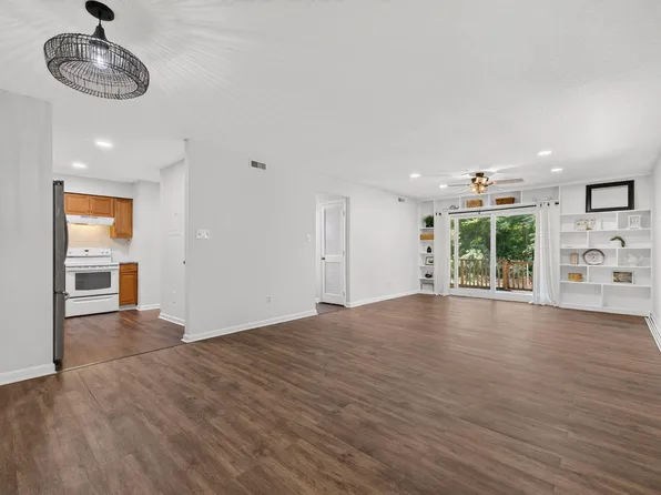 546 Pine Ridge Pl, Raleigh, NC 27609