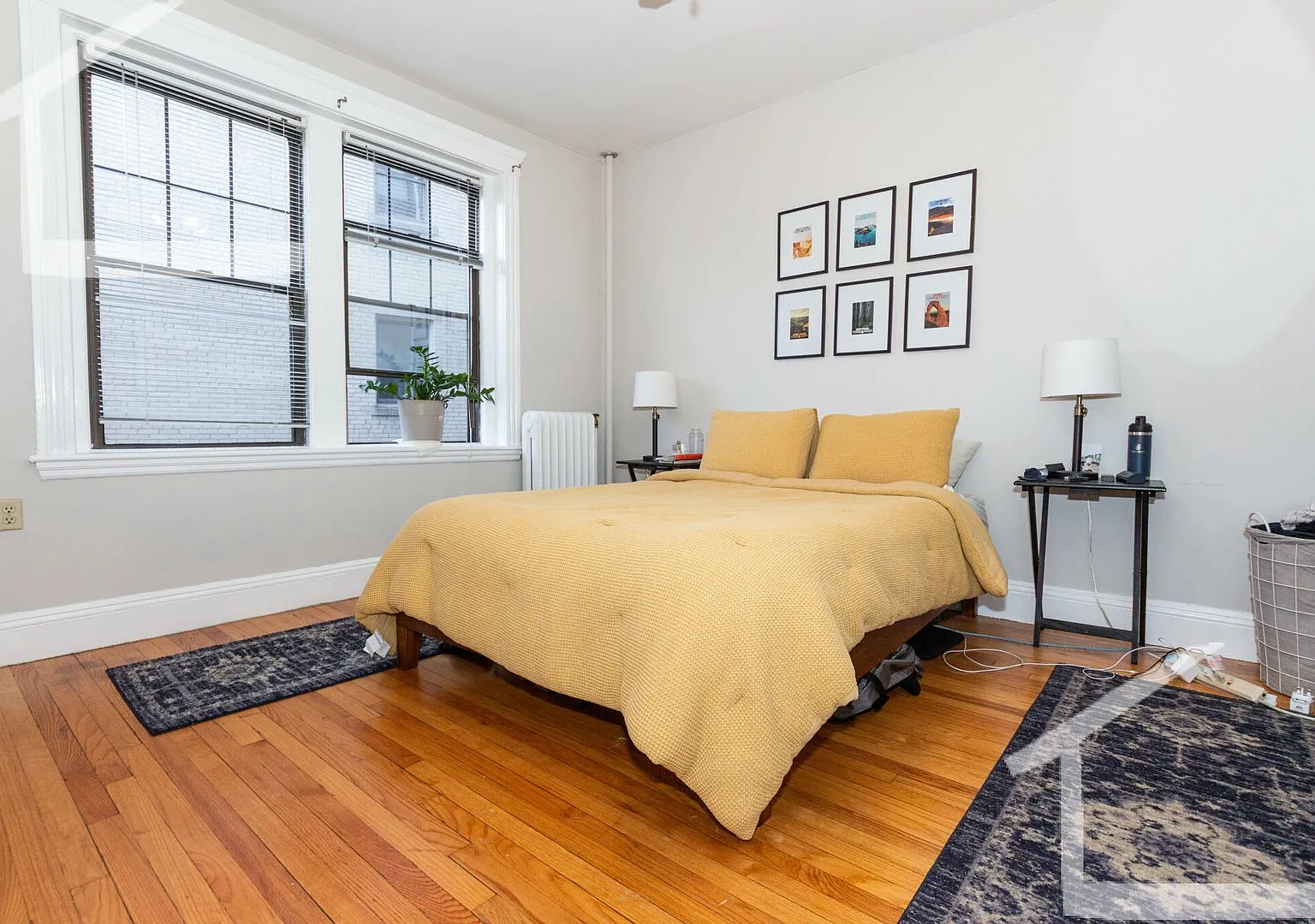 Charming 1 Bedroom-No Broker Fee — Photo 3