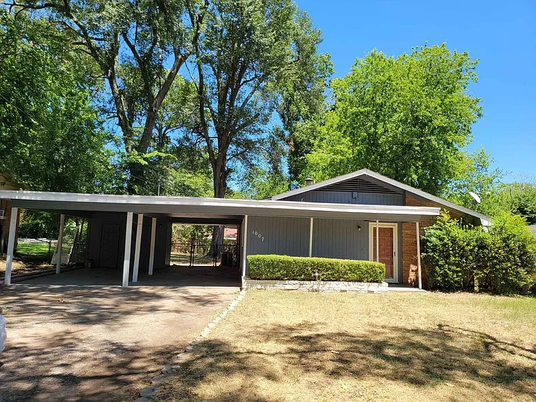 1007 Centenary Dr — Photo 1