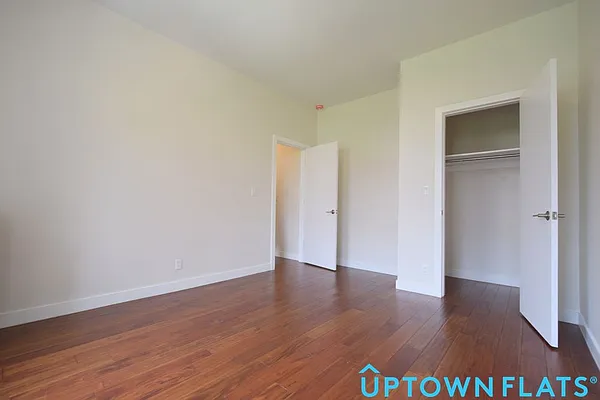 Rented by Uptown Flats LLC | media 12