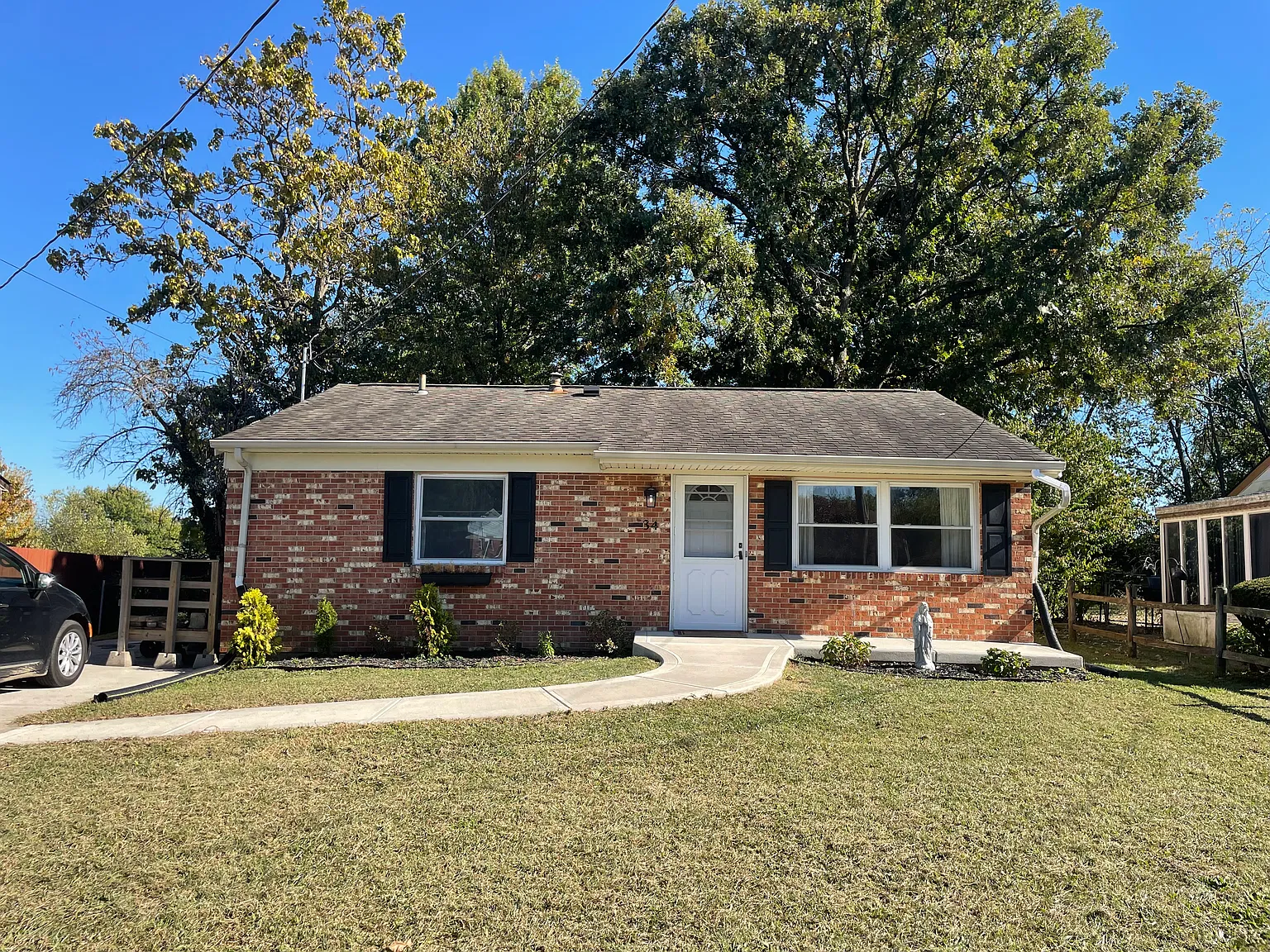 2 bed, 952 sqft, $1,840 — Photo 1