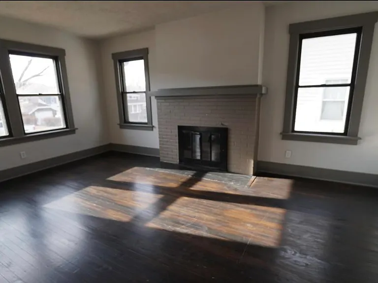 2586 Titus Ave — Photo 4