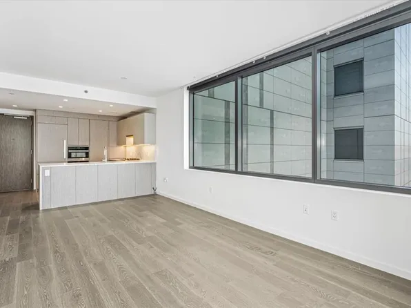 133-36 37th Avenue image 12 of 25