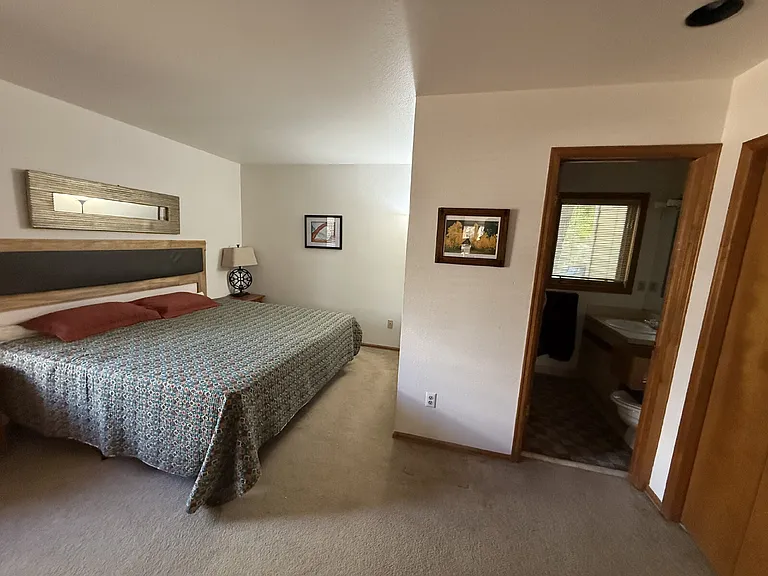 1063 Love Ct #A — Photo 11