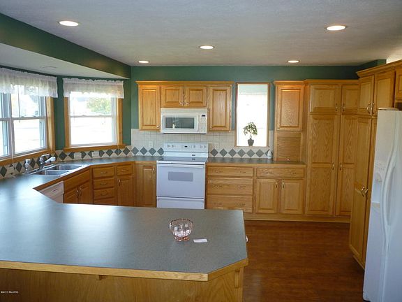 5th image of 3441 Timothy Dr