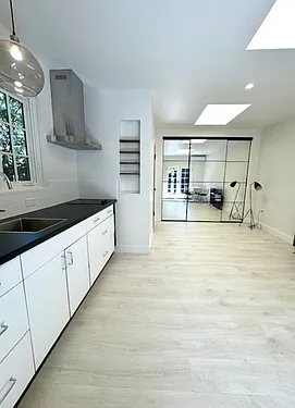 Cozy Studio Cottage w/Kitchenette- Utilities Included & Pkg. Avail. at San Rafael — Photo 3