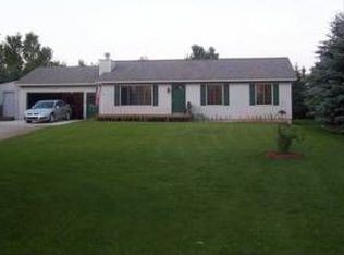 1401 Ryans Pond, Grawn, MI 49637