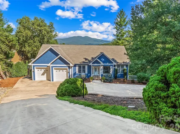705 Waters Edge Dr, Nebo, NC 28761