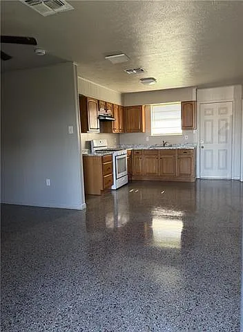 3 bed, 1.5 bath, 1100 sqft, $1,400 — Photo 3