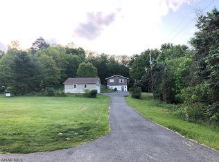 335 Bell Tip Rd, Tyrone, PA 16686